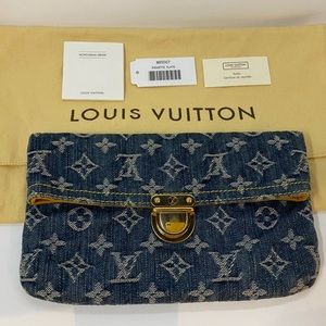 SOLD! Louis Vuitton Denim Pochette Plate